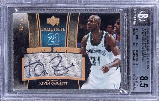2005-06 UD "Exquisite Collection" Scripted Swatches #SSKG Kevin Garnett Signed Game Used Patch Card (#23/25) - BGS NM-MT+ 8.5/BGS 10